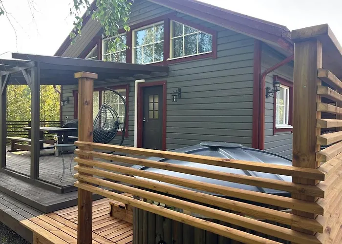 Luksushuvila Louhosjaerven Rannalla Isokyroの写真