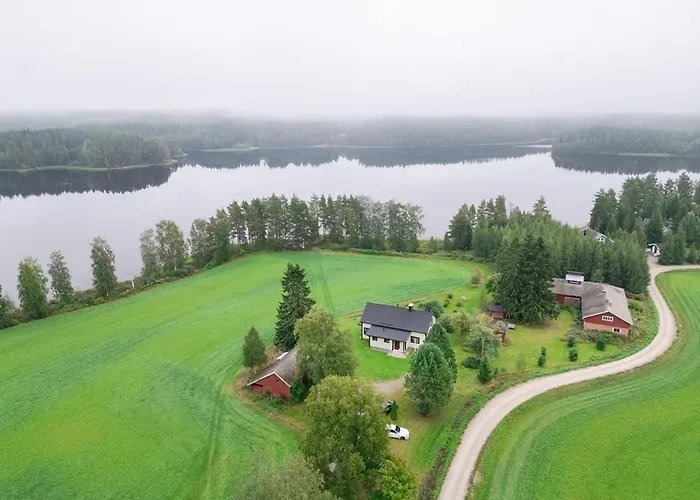 Birch Beach Peraenneの写真