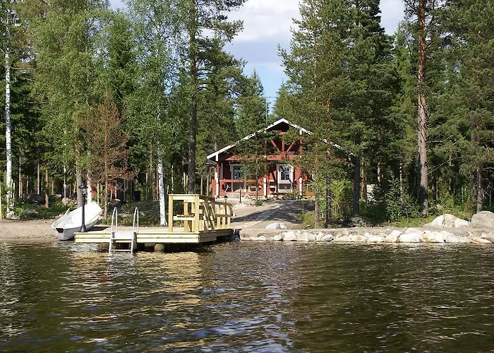 Kartanohotelli Satulinna Huvilat Hirvensalmi photo