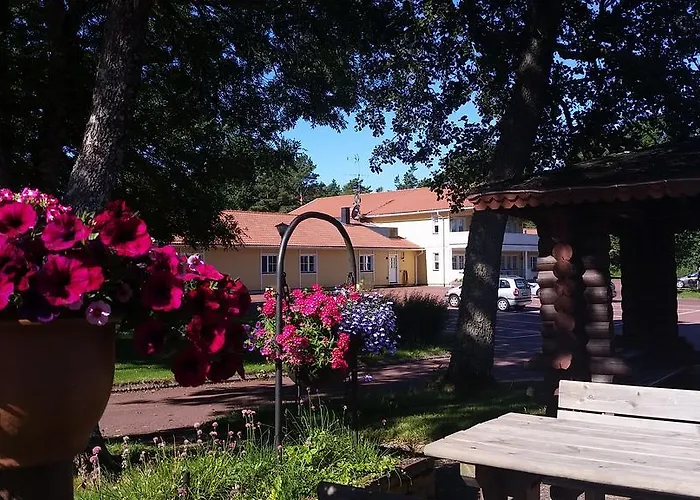 Basto Hotel & Stugby Palsbole photo